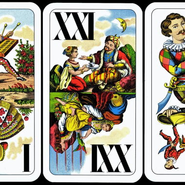 Drei Tarock-Karten