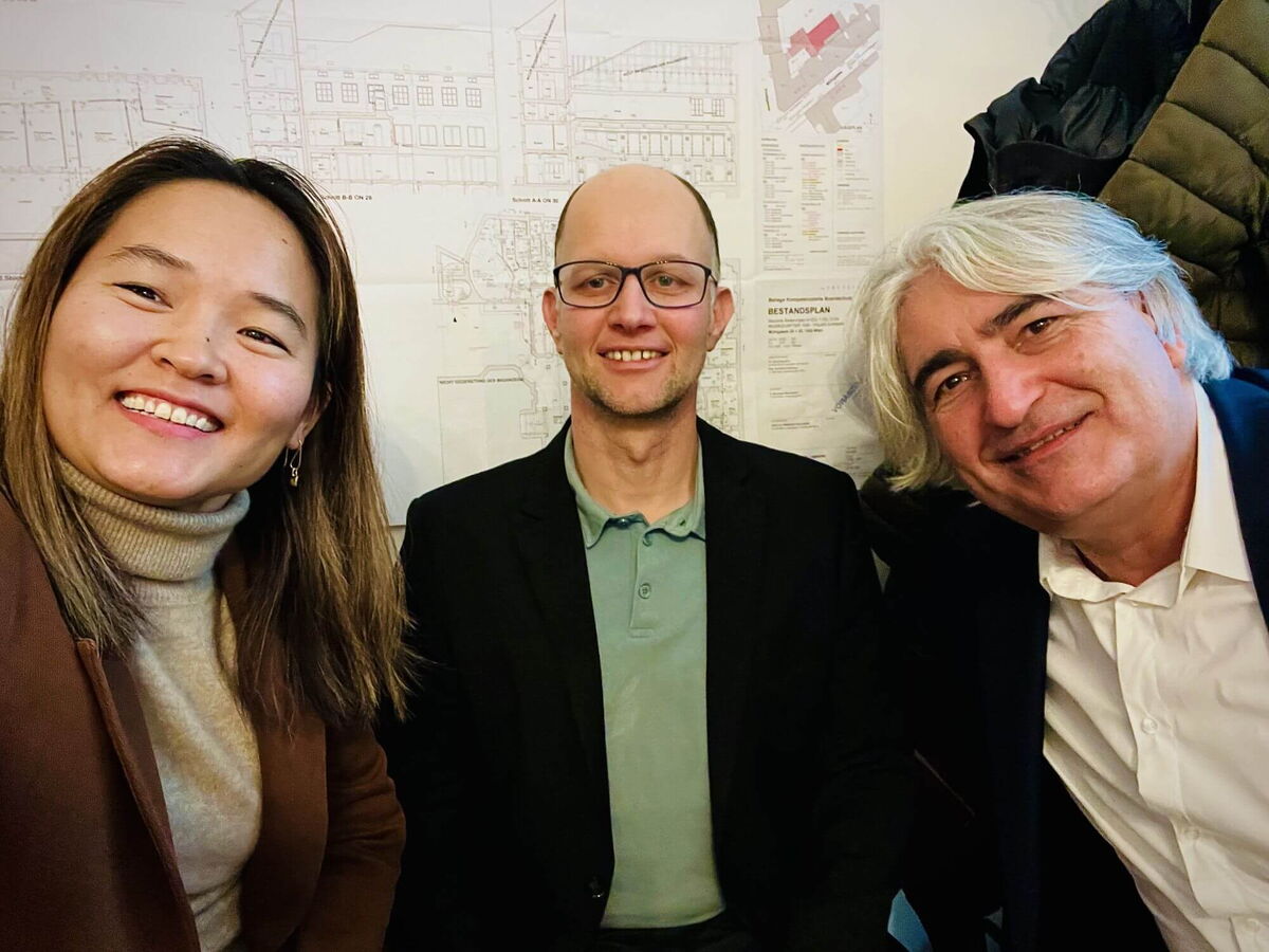 Selfie: Thomas Rihl, Zita Oyuntuul Chuluun und Gerald Schmid.