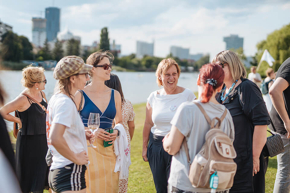 400 Gäste genossen das besondere Ambiente an der Alten Donau.